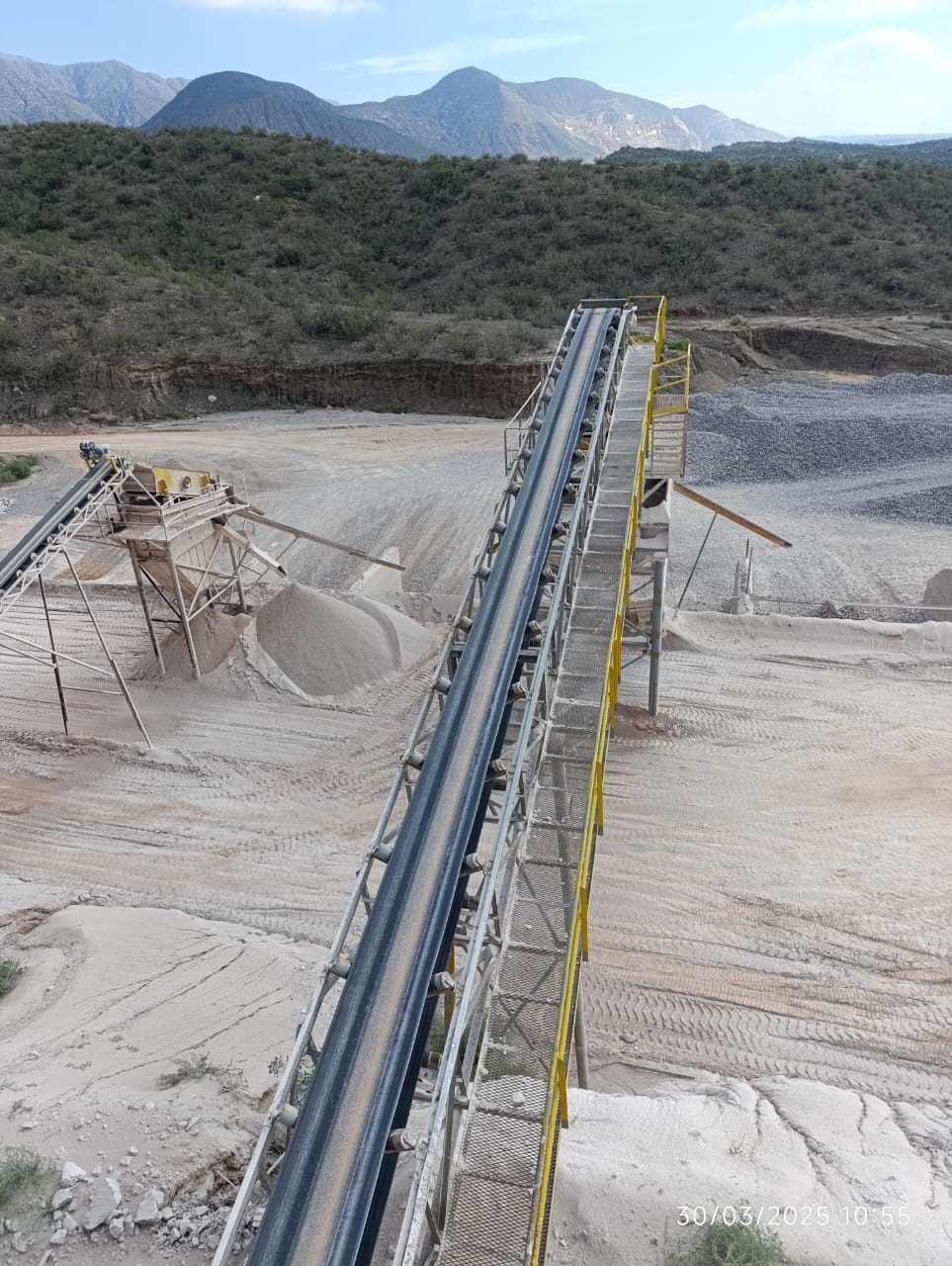 Cinta transportadora y planta Minexis